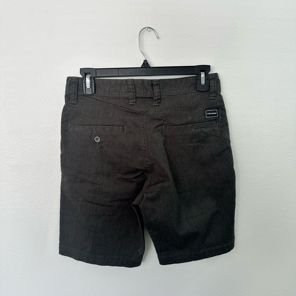 Volcom shorts - Picture 2 of 3